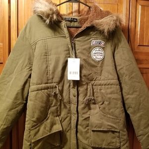 Nwt Army Green Jacket. (Fits like LARGE)